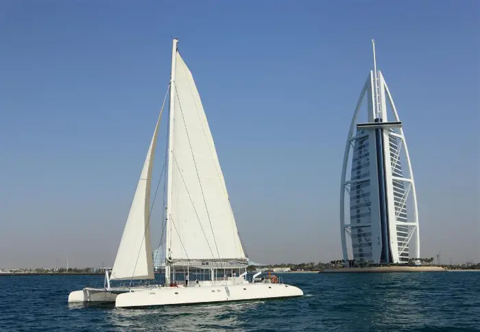 Nautisme : faute de solution foncière, la croissance d’Outremer (La Grande-Motte) se fera à Lorient 1 - Les indiscretions outremer yachting - Les indiscretions