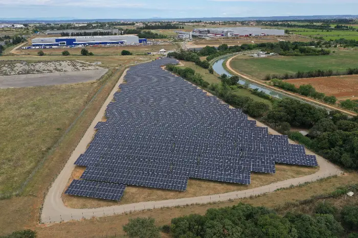 img-padding Panneaux photovoltaïques Elements 2