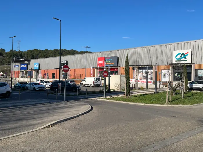 Gard : Sud Foncière acquiert un ensemble commercial de 13.000 m² à Beaucaire 13 - Les indiscretions Milliaires Commerce Beaucaire Gard Immobilier 5 - Les indiscretions