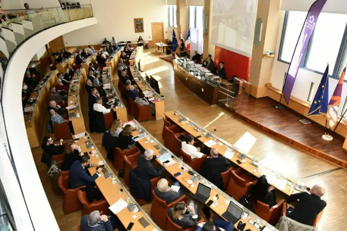 Métropole de Montpellier : désaccord des élus sur le projet de modernisation de l’usine Amétyst 1 - Les indiscretions Conseil de Montpellier Méditerranée Métropole mars 2024
