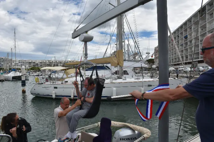 Accessibilité des ports de plaisance : 9 ports d’Occitanie réunis à Carnon (34) 6 - Les indiscretions balancine